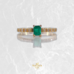 Anillo Solitario Churumbela 2.65gr / T7 / Esmeralda 43 Pts Diamante 20 Pts Oro Amarillo 18K (Joya) & - Imagen 2